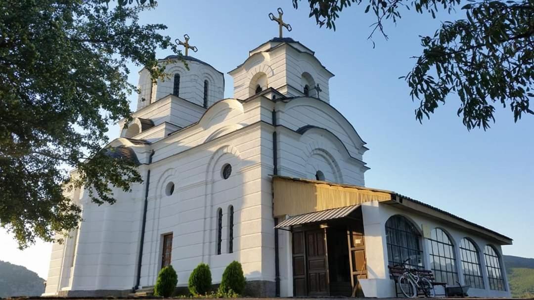 דמיר קאפייה Villa Bratislava מראה חיצוני תמונה