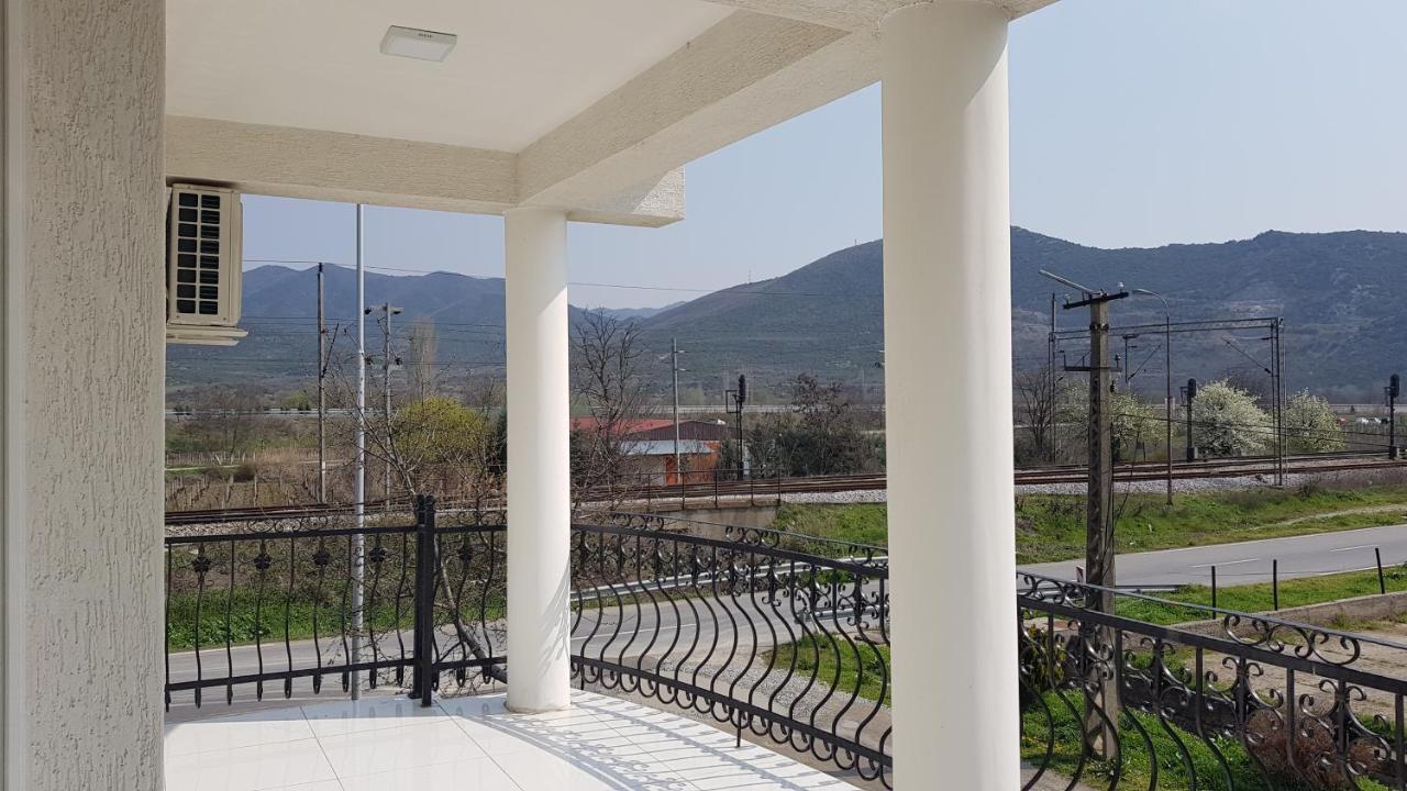 דמיר קאפייה Villa Bratislava מראה חיצוני תמונה